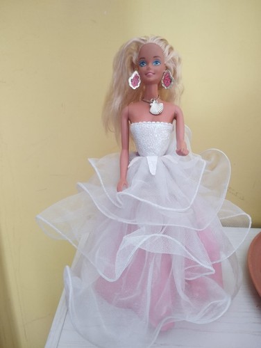 Barbie doll vintage - doll, +