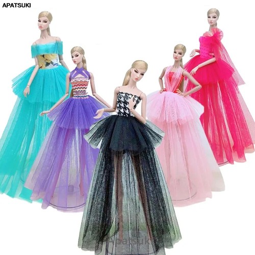 Abito per bambola moda